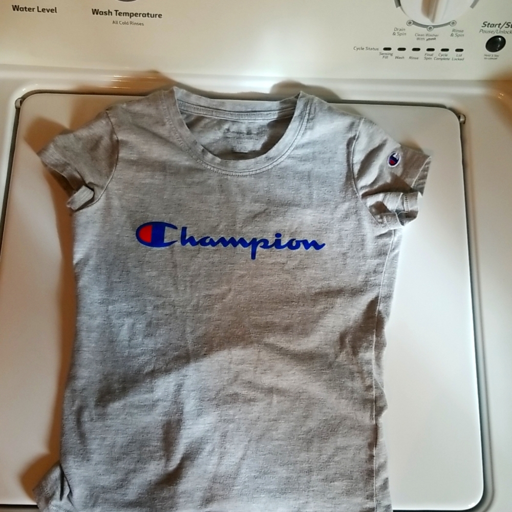 Champion tshirt